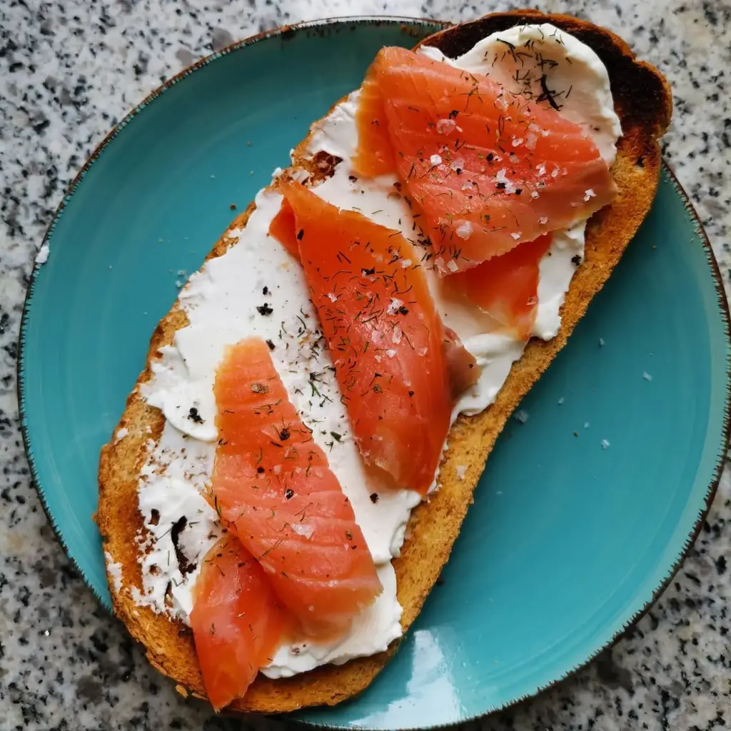 Tostada de salmón 